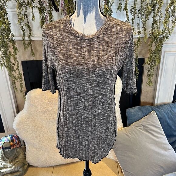 Michael Stars marled Black and Tan short sleeve sweater with raw edge S - Picture 1 of 11